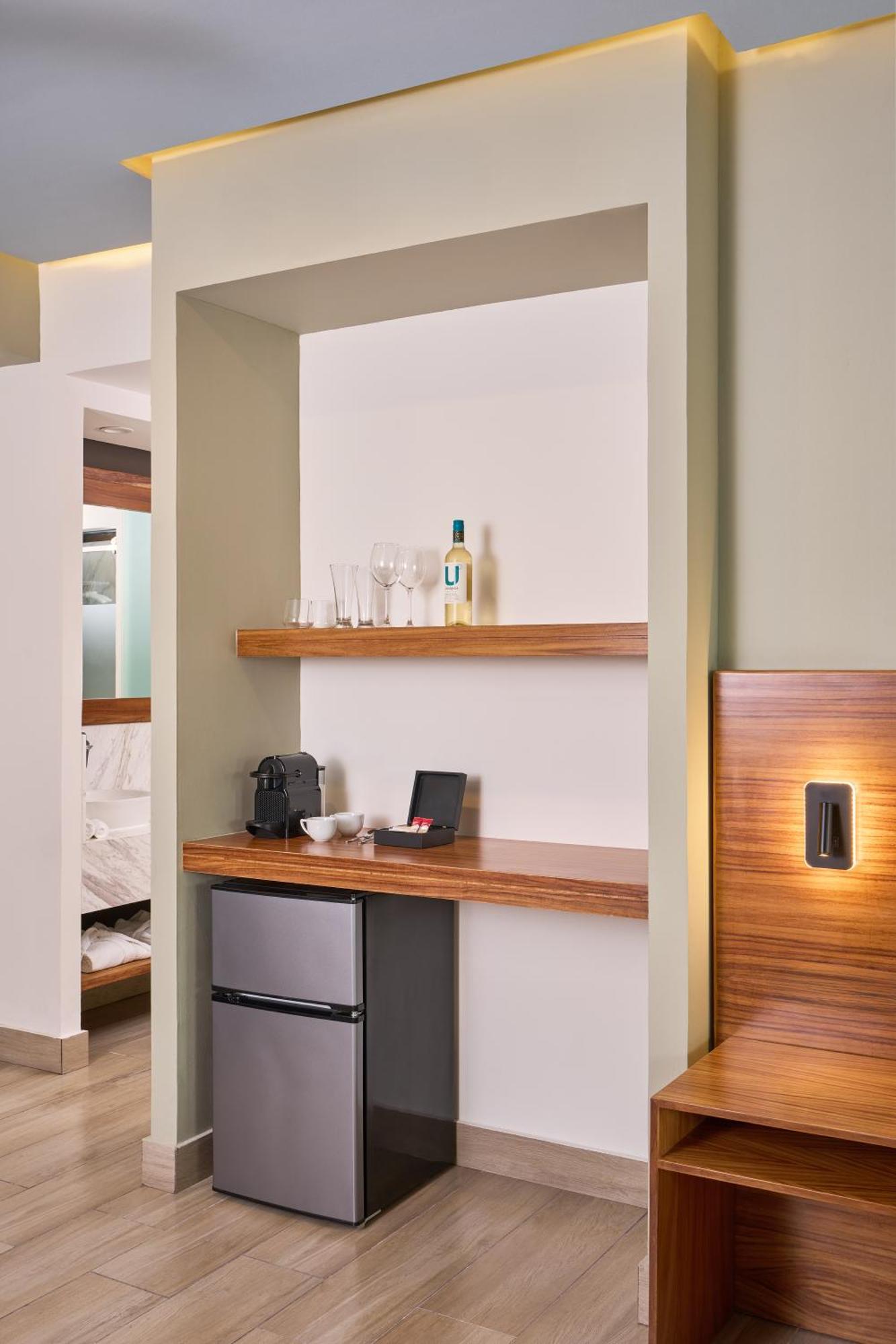 Cristalino Lagoon Front Hotel, Restaurant & Spa บากาลาร์ ภายนอก รูปภาพ