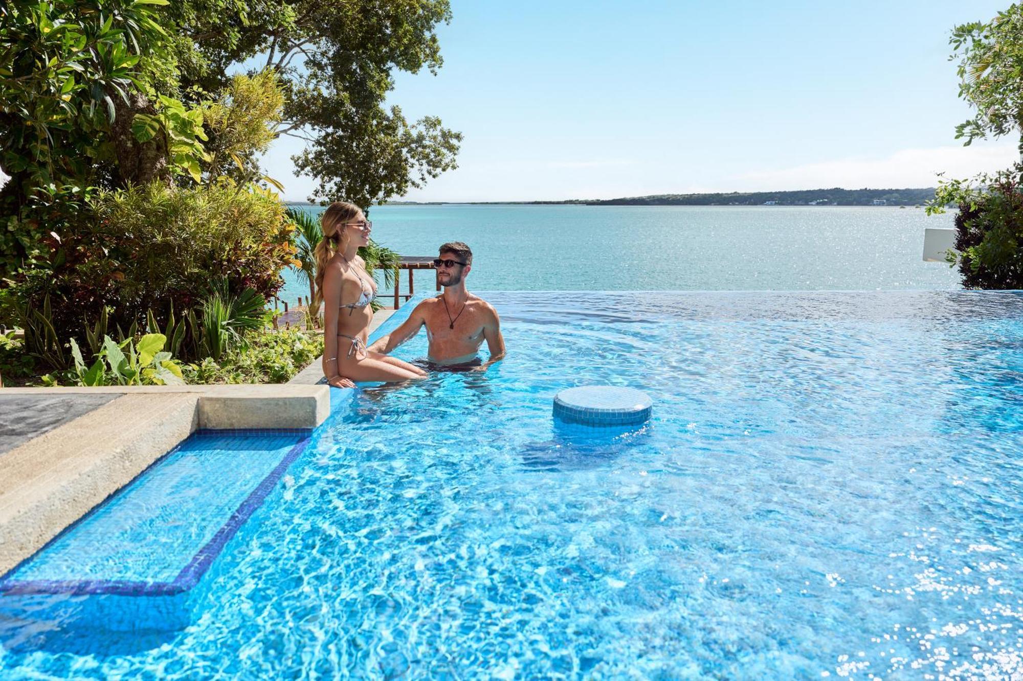 Cristalino Lagoon Front Hotel, Restaurant & Spa บากาลาร์ ภายนอก รูปภาพ