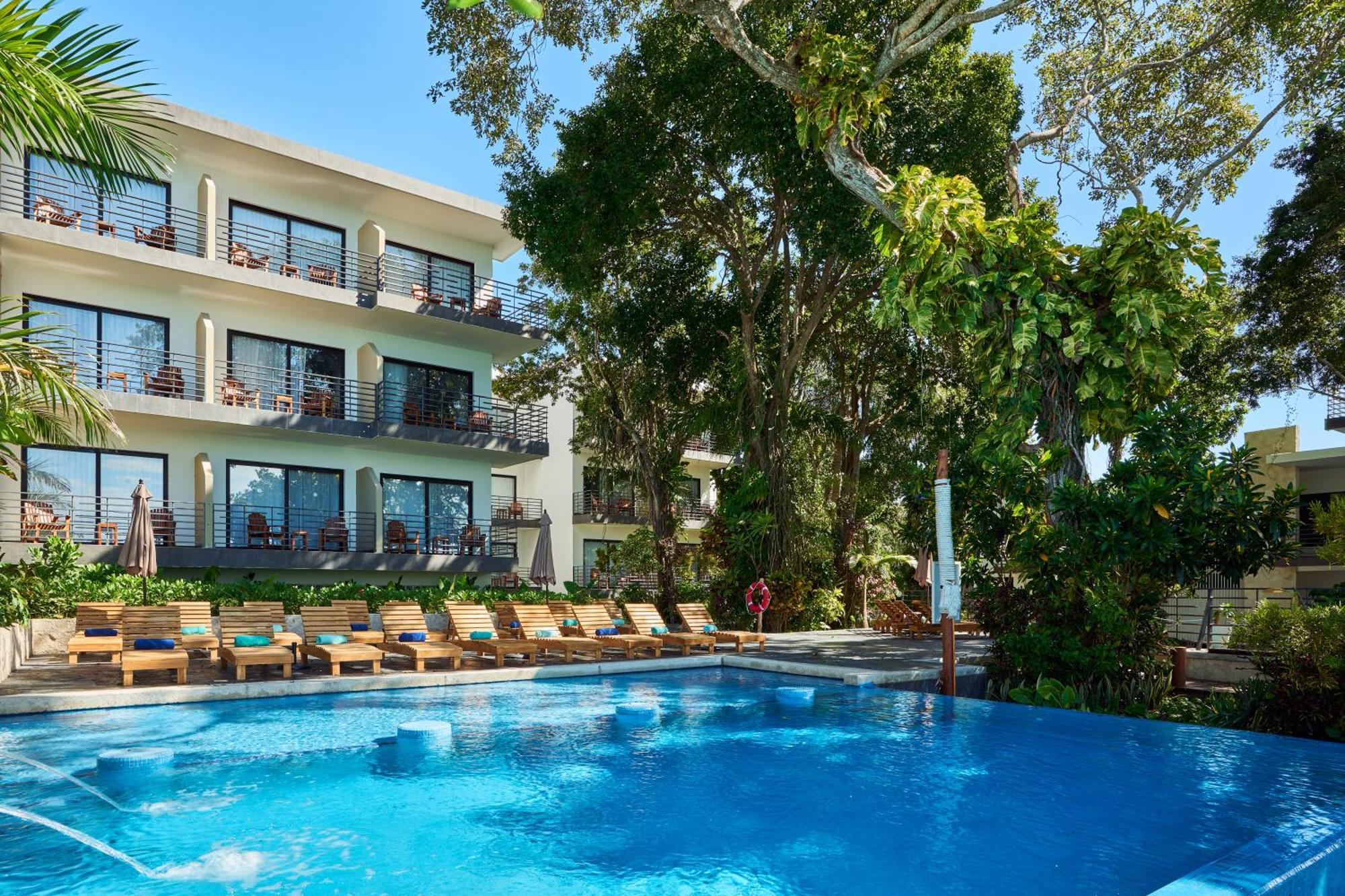 Cristalino Lagoon Front Hotel, Restaurant & Spa บากาลาร์ ภายนอก รูปภาพ
