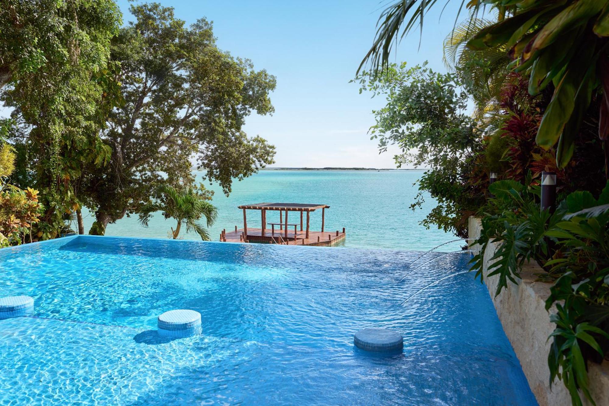 Cristalino Lagoon Front Hotel, Restaurant & Spa บากาลาร์ ภายนอก รูปภาพ
