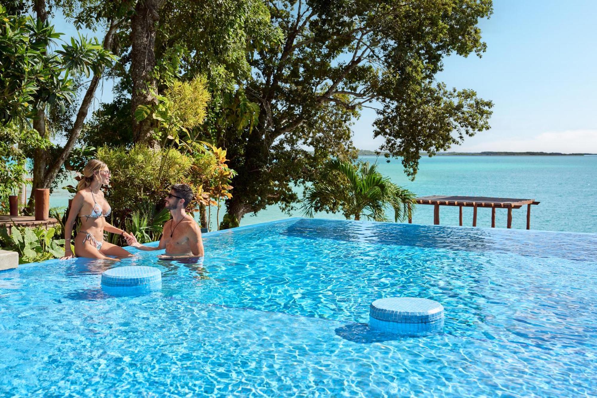 Cristalino Lagoon Front Hotel, Restaurant & Spa บากาลาร์ ภายนอก รูปภาพ