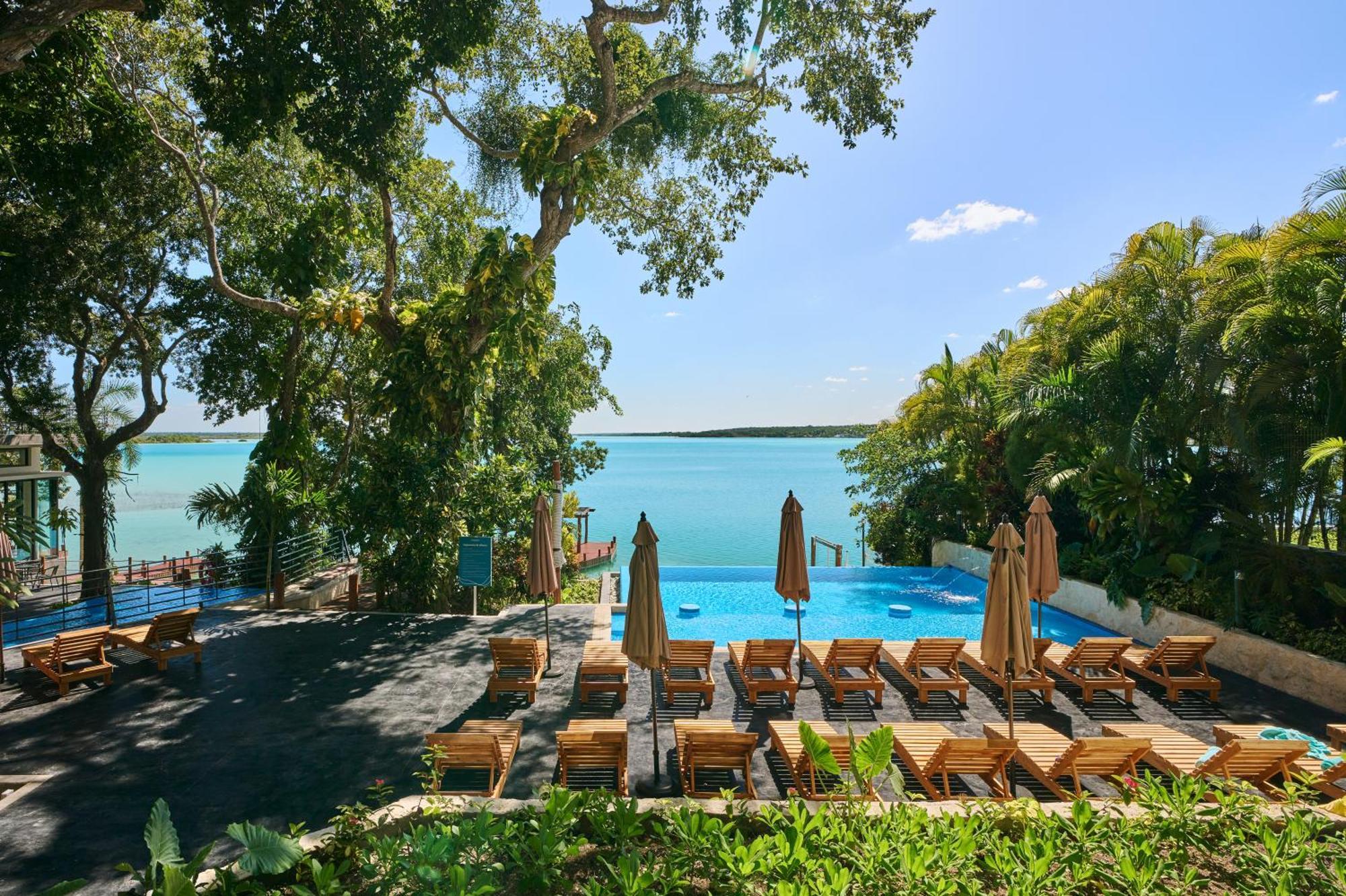 Cristalino Lagoon Front Hotel, Restaurant & Spa บากาลาร์ ภายนอก รูปภาพ